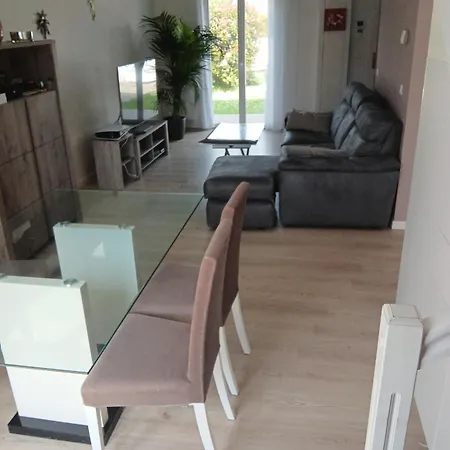 Holiday home Belle Maison Avec 3 Et Jardin *